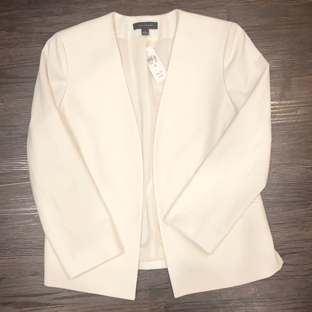 Ann Taylor: white blazer